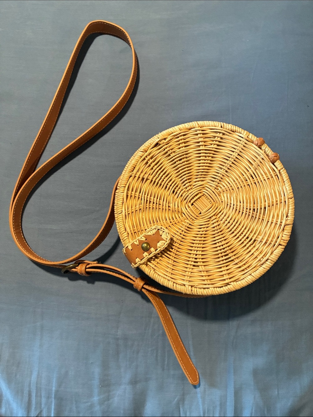 Universal Thread Round Woven Crossbody in Natural and Tan